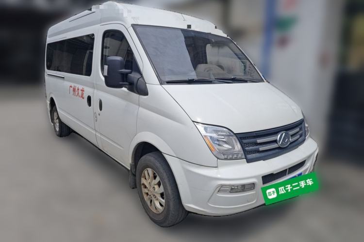 Used SAIC MAXUS Xintu V80 2019 2.5T Classic Model AMT Commercial Van Long Wheelbase Mid-Roof 9-Seater Front Right 45 Deg
