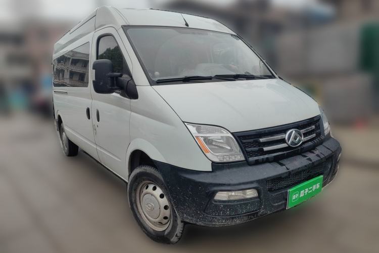 Used SAIC MAXUS Xintu V80 2019 2.5T Classic Model 6-Speed Manual Aotong Long Wheelbase Mid-Height 7-Seater Front Right 45 Deg
