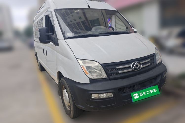 Used SAIC MAXUS Xintu V80 2019 2.5T Classic Model 6-Speed Manual Aotong Long Wheelbase Mid-Height 7-Seater Front Right 45 Deg