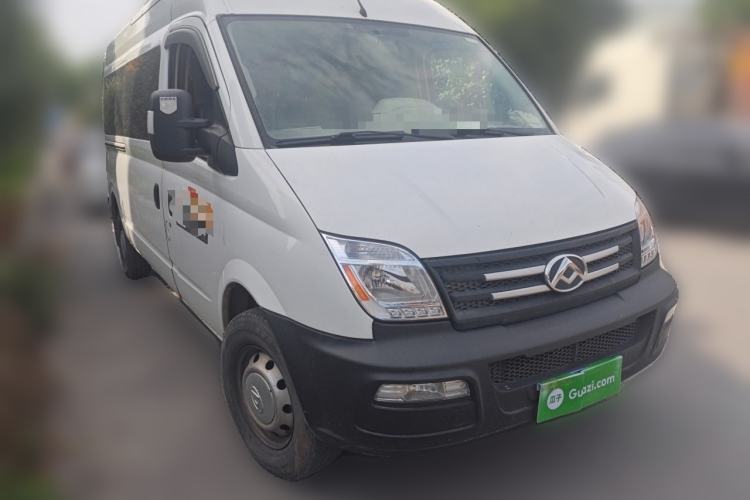Used SAIC MAXUS Xintu V80 2019 2.5T Classic Model 6-Speed Manual Aotong Long Wheelbase Mid-Height 7-Seater Front Right 45 Deg