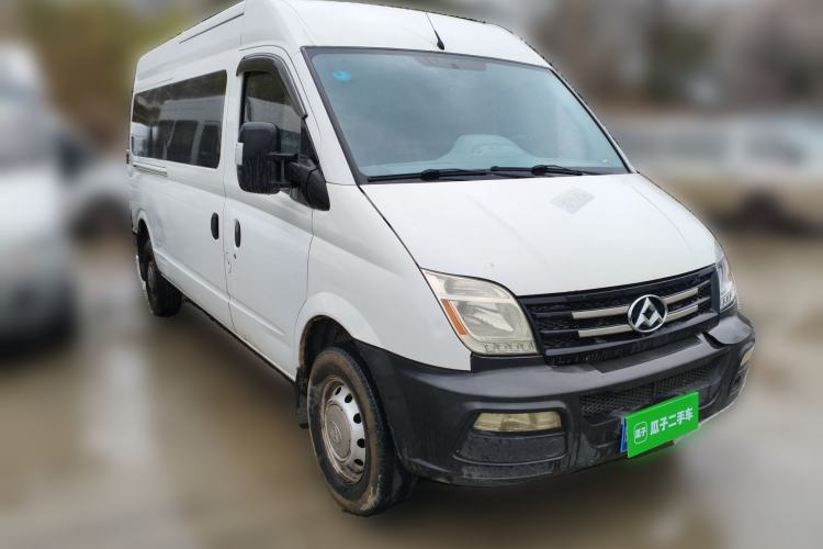 Used SAIC MAXUS Xintu V80 2019 2.5T Classic Model 6-Speed Manual Aotong Long Wheelbase Mid-Height 7-Seater Front Right 45 Deg