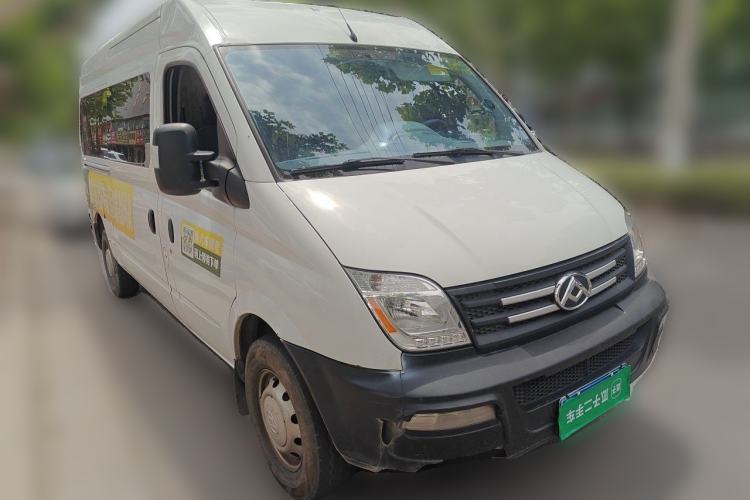 Used SAIC MAXUS Xintu V80 2019 2.5T Classic Model 6-Speed Manual Aotong Long Wheelbase Mid-Height 7-Seater Front Right 45 Deg