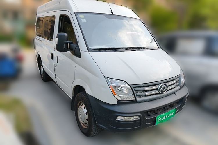 Used SAIC MAXUS Xintu V80 2019 2.5T Classic Edition 6-Speed Manual – Aoyuntong Modified Version Short Wheelbase Mid-Height Roof 5/6 Seats Front Right 45 Deg