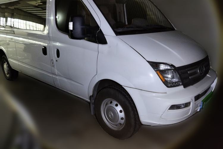 Used SAIC MAXUS Xintu V80 2019 2.0T Plus AMT Aoyuntong Long Wheelbase Mid-Roof 7-Seater Front Right 45 Deg