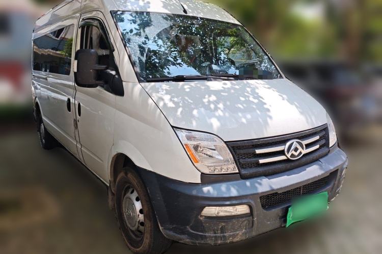 Used SAIC MAXUS Xintu V80 2019 2.5T Classic Model 6-Speed Manual Aotong Long Wheelbase Mid-Height 7-Seater Front Right 45 Deg