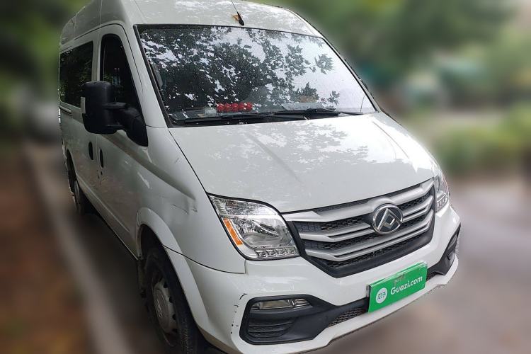 Used SAIC MAXUS Xintu V80 2019 2.0T Plus 6-Speed Manual – Aoyuntong Short Wheelbase Mid-Roof Design 5/6-Seater Front Right 45 Deg