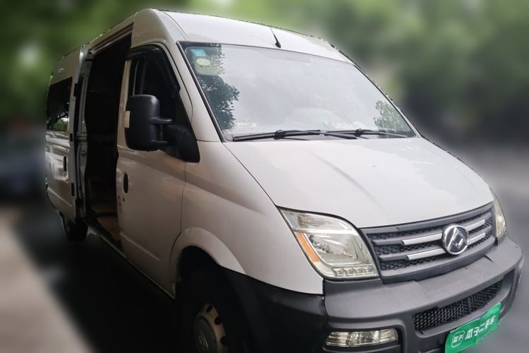 Used SAIC MAXUS Xintu V80 2019 2.5T Classic Model 6-Speed Manual Aotong Long Wheelbase Mid-Height 7-Seater Front Right 45 Deg