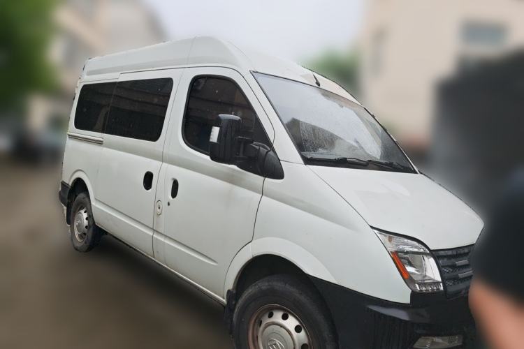 Used SAIC MAXUS Xintu V80 2019 2.5T Classic AMT Aoyuntong Facelifted Short-Wheelbase Mid-Roof 5/6-Seater Front Right 45 Deg
