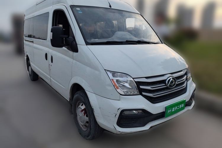 Used SAIC MAXUS Xintu V80 2019 2.0T Plus 6-speed Manual – Aotong Long Wheelbase Mid-Height 7-Seater Front Right 45 Deg