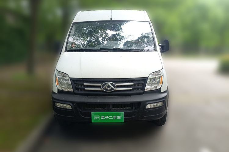 Used SAIC MAXUS Xintu V80 2019 2.5T Classic Edition 6-Speed Manual – Aoyuntong Short Wheelbase Mid-Height Design 5/6 Seats Front