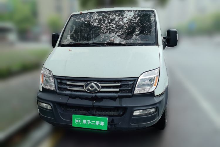 Used SAIC MAXUS Xintu V80 2019 2.5T Classic Model 6-Speed Manual – Aoyuntong Short Wheelbase Ultra-Low Roof 5/6 Seats Front