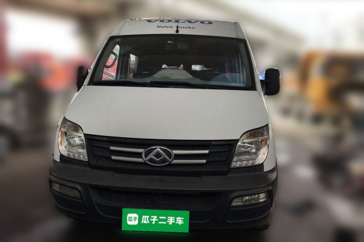 Used SAIC MAXUS Xintu V80 2019 2.5T Classic Edition 6-Speed Manual – Aoyuntong Modified Version Short Wheelbase Mid-Height Roof 5/6 Seats Front