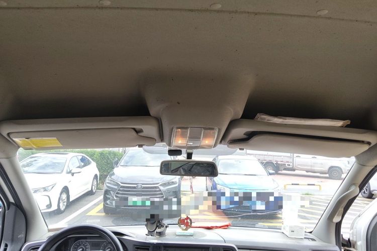 Used SAIC MAXUS Xintu V80  Headliner