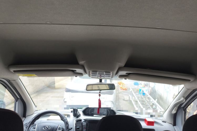 Used SAIC MAXUS Xintu V80 2019 2.5T Classic Edition 6-Speed Manual – Aoyuntong Modified Version Short Wheelbase Mid-Height Roof 5/6 Seats Headliner