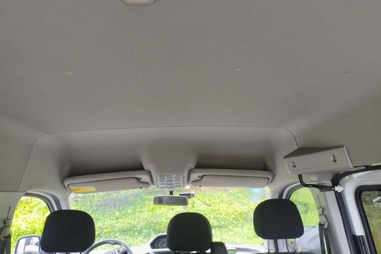 Used SAIC MAXUS Xintu V80  Headliner