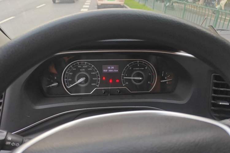 Used SAIC MAXUS Xintu V80 2019 2.0T Plus 6-Speed Manual – Aoyuntong Long Wheelbase High-Roof 7-Seater Instrument Cluster