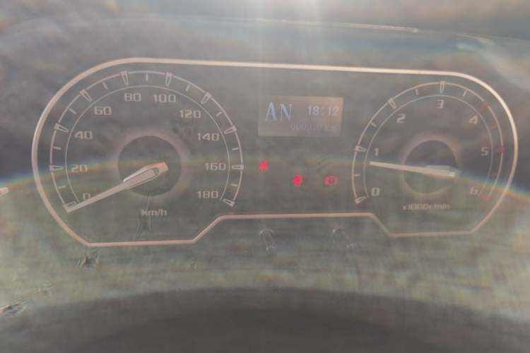 Used SAIC MAXUS Xintu V80  Instrument Cluster