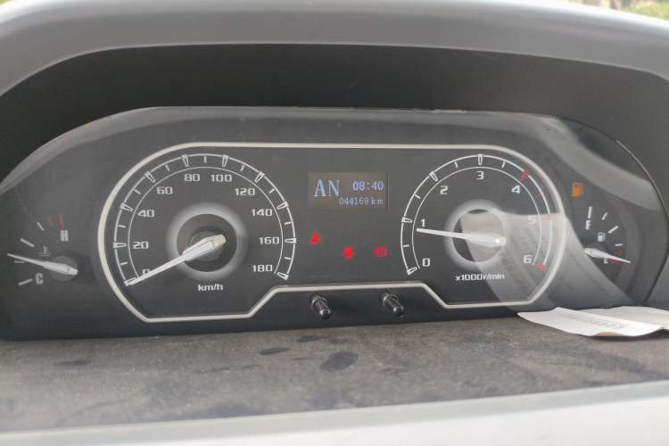 Used SAIC MAXUS Xintu V80  Instrument Cluster