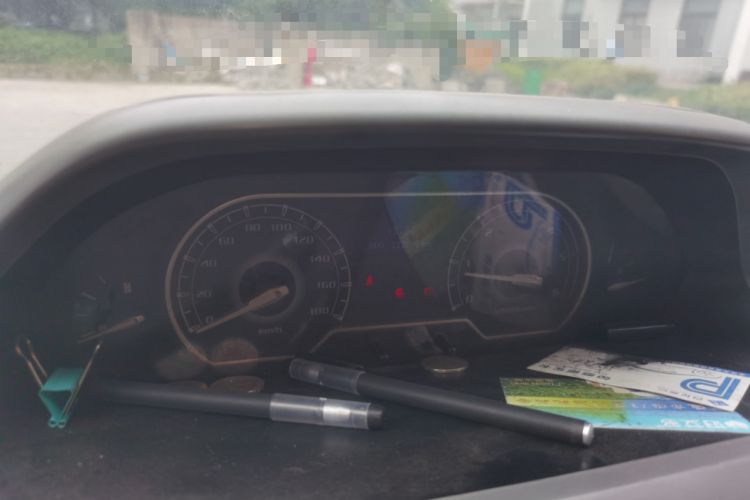 Used SAIC MAXUS Xintu V80 2019 2.5T Classic Edition AMT Aoyuntong Facelifted Long Wheelbase Mid-Height 7-Seater Instrument Cluster