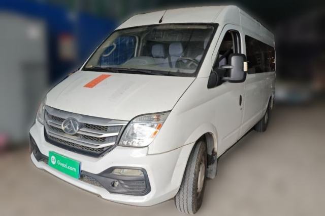Used SAIC MAXUS Xintu V80 2019 2.5T Classic Model 6-Speed Manual Aotong Long Wheelbase Mid-Height 7-Seater