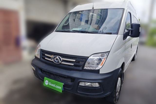 Used SAIC MAXUS Xintu V80 2019 2.5T Classic Model 6-Speed Manual Aotong Long Wheelbase Mid-Height 7-Seater