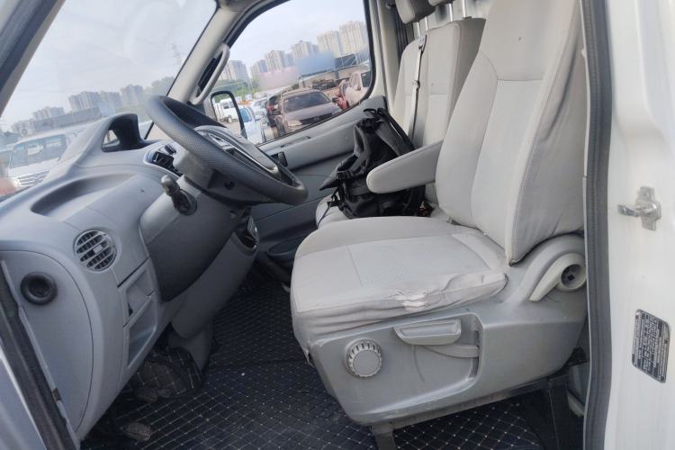 Used SAIC MAXUS Xintu V80  Left Front Seat