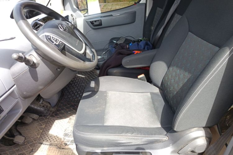 Used SAIC MAXUS Xintu V80 2019 2.0T Plus 6-Speed Manual – Aoyuntong Short Wheelbase Ultra-Low Roof 5/6-Seater Left Front Seat