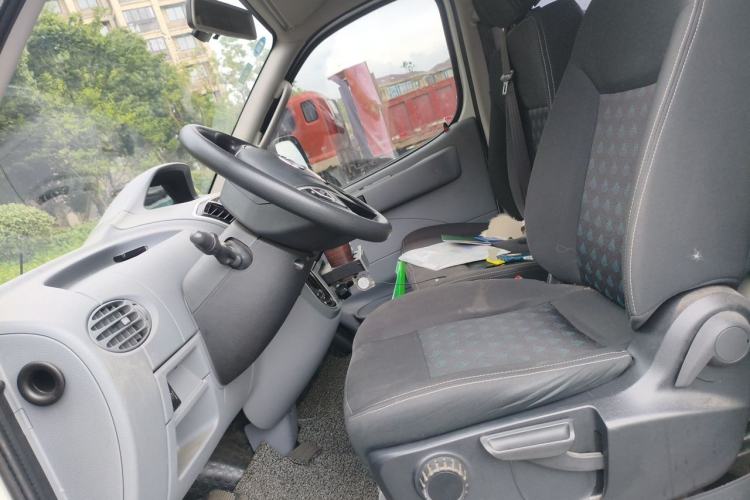 Used SAIC MAXUS Xintu V80  Left Front Seat