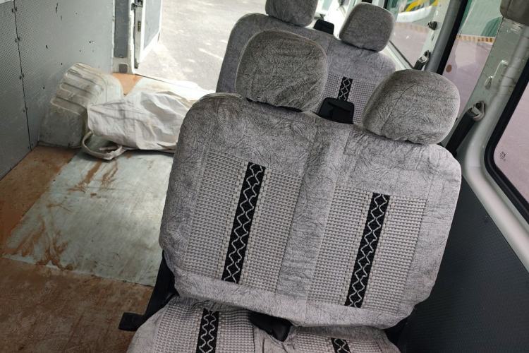 Used SAIC MAXUS Xintu V80 2019 2.0T Plus 6-speed Manual – Aotong Long Wheelbase Mid-Height 7-Seater Left Rear Seat