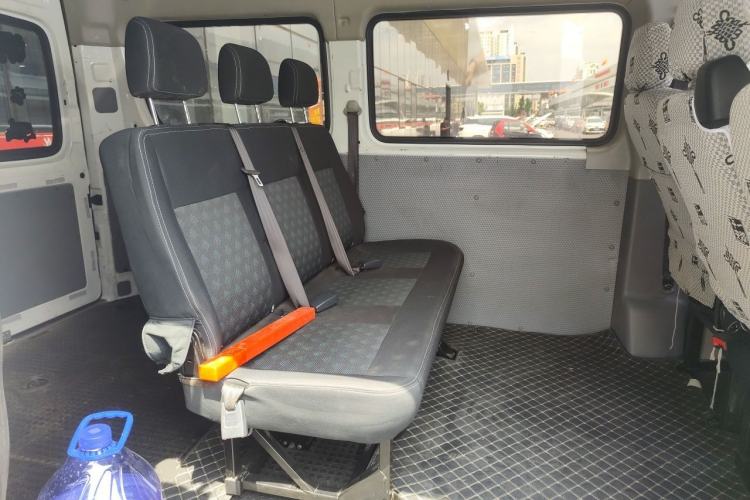 Used SAIC MAXUS Xintu V80 2019 2.0T Plus AMT Aoyuntong Short Wheelbase Mid-Roof 5/6-Seater Left Rear Seat