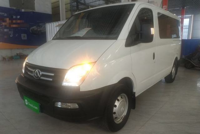 Used SAIC MAXUS Xintu V80 2019 2.5T Classic Model 6-Speed Manual – Aoyuntong Modified Version Short Wheelbase Ultra-Low Roof 5/6 Seats