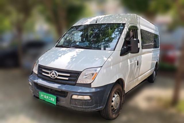 Used SAIC MAXUS Xintu V80 2019 2.5T Classic Model 6-Speed Manual Aotong Long Wheelbase Mid-Height 7-Seater