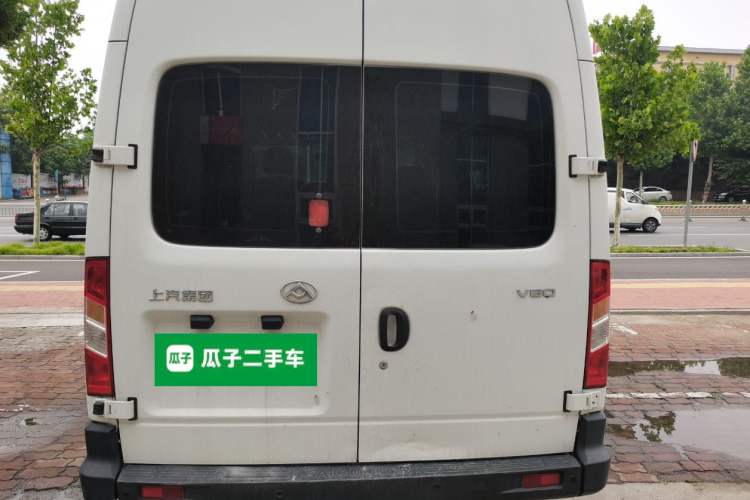 Used SAIC MAXUS Xintu V80 2019 2.5T Classic Edition 6-Speed Manual – Aoyuntong Short Wheelbase Mid-Height Design 5/6 Seats Rear