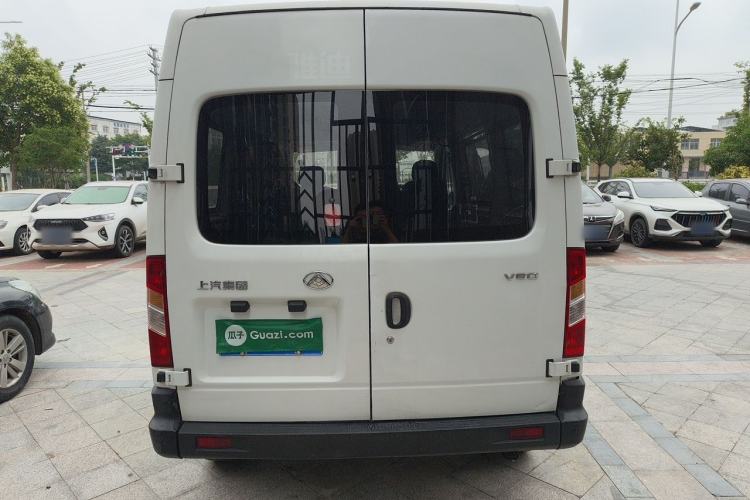 Used SAIC MAXUS Xintu V80 2019 2.5T Classic Edition 6-Speed Manual – Aoyuntong Modified Version Short Wheelbase Mid-Height Roof 5/6 Seats Rear