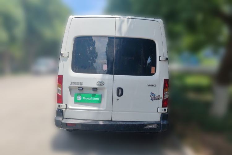 Used SAIC MAXUS Xintu V80 2019 2.5T Classic Version 6-Speed Manual – Aoyuntong Modified Long Wheelbase Mid-Height 7-Seater Rear