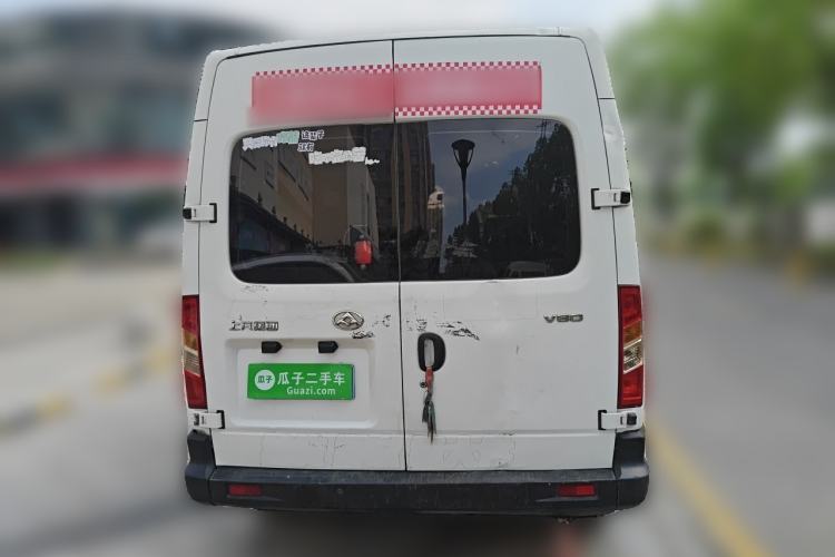 Used SAIC MAXUS Xintu V80 2019 2.5T Classic Version 6-Speed Manual – Aoyuntong Modified Long Wheelbase Mid-Height 7-Seater Rear