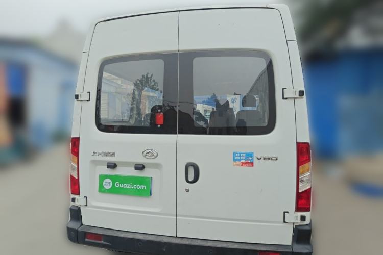 Used SAIC MAXUS Xintu V80 2019 2.5T Classic Edition 6-Speed Manual – Aoyuntong Short Wheelbase Mid-Height Design 5/6 Seats Rear