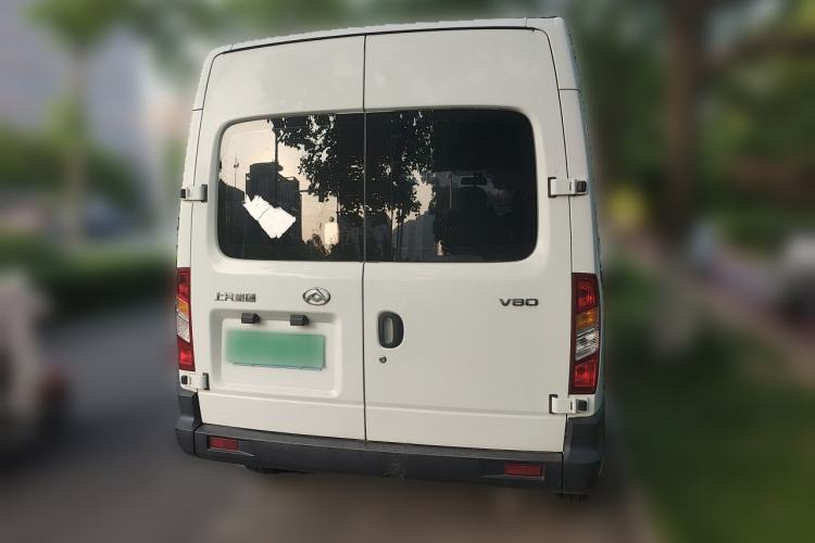 Used SAIC MAXUS Xintu V80 2019 2.5T Classic Edition 6-Speed Manual – Aoyuntong Modified Version Short Wheelbase Mid-Height Roof 5/6 Seats Rear