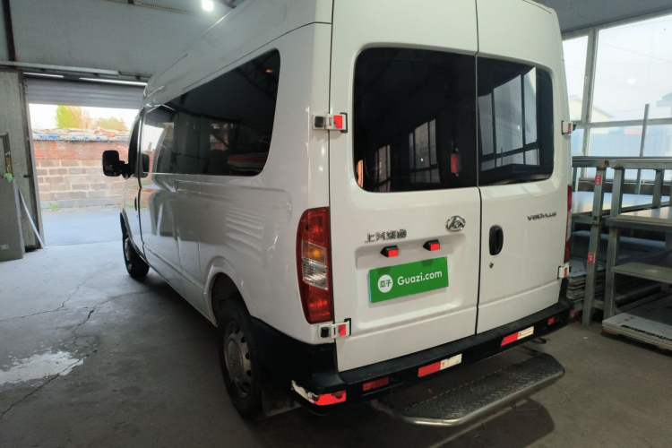 Used SAIC MAXUS Xintu V80 2019 2.5T Classic Edition 6-Speed Manual – Aoyuntong Long Wheelbase Mid-Roof 10-Seater Rear Left 45 Deg
