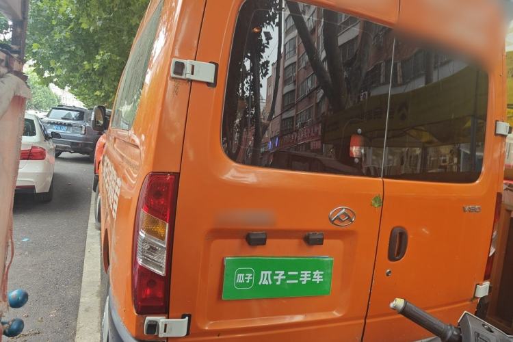 Used SAIC MAXUS Xintu V80 2019 2.5T Classic Edition 6-Speed Manual – Aoyuntong Modified Version Short Wheelbase Mid-Height Roof 5/6 Seats Rear Left 45 Deg