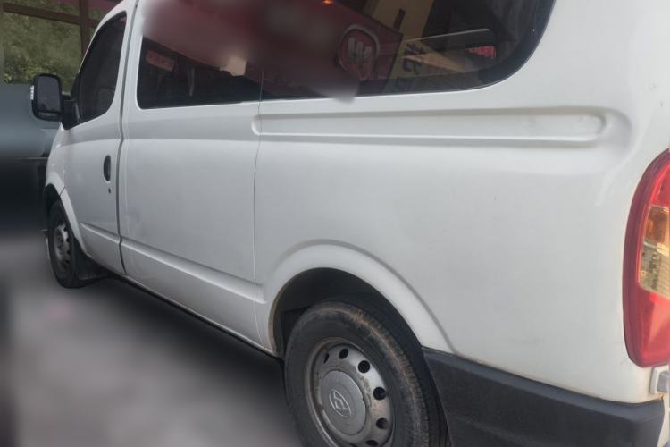 Used SAIC MAXUS Xintu V80 2019 2.5T Classic Model AMT Aoyuntong Short Wheelbase Ultra-Low Roof 5/6-Seater Rear Left 45 Deg