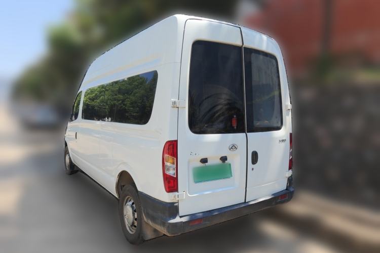 Used SAIC MAXUS Xintu V80 2019 2.5T Classic Model 6-Speed Manual – Aotong Long Wheelbase High-Roof 7-Seater Rear Left 45 Deg