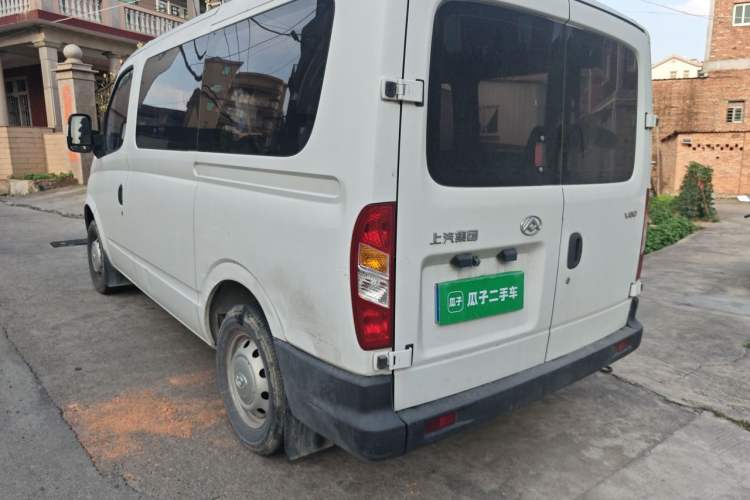 Used SAIC MAXUS Xintu V80 2019 2.5T Classic Model 6-Speed Manual – Aoyuntong Short Wheelbase Ultra-Low Roof 5/6 Seats Rear Left 45 Deg