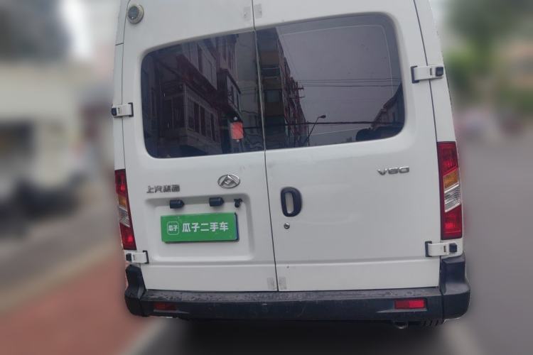 Used SAIC MAXUS Xintu V80 2019 2.5T Classic Version 6-Speed Manual – Aoyuntong Modified Long Wheelbase Mid-Height 7-Seater Rear