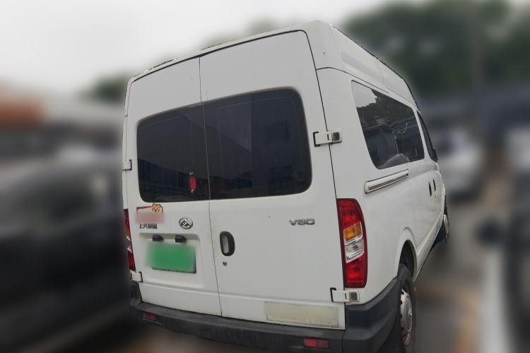 Used SAIC MAXUS Xintu V80 2019 2.5T Classic Edition 6-Speed Manual – Aoyuntong Short Wheelbase Mid-Height Design 5/6 Seats Rear Right 45 Deg