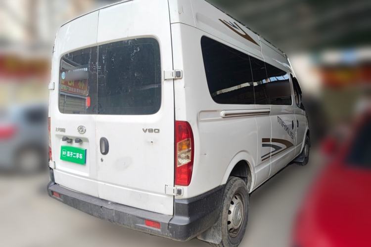 Used SAIC MAXUS Xintu V80 2019 2.5T Classic Model 6-Speed Manual Aotong Long Wheelbase Mid-Height 7-Seater Rear Right 45 Deg