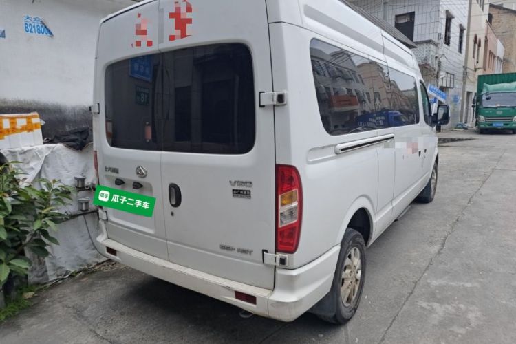 Used SAIC MAXUS Xintu V80 2019 2.5T Classic Model AMT Commercial Van Long Wheelbase Mid-Roof 9-Seater Rear Right 45 Deg