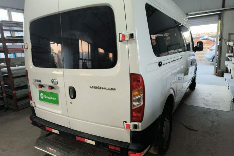 Used SAIC MAXUS Xintu V80 2019 2.5T Classic Edition 6-Speed Manual – Aoyuntong Long Wheelbase Mid-Roof 10-Seater Rear Right 45 Deg