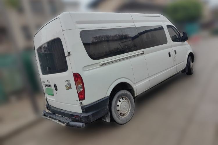 Used SAIC MAXUS Xintu V80 2019 2.5T Classic Model 6-Speed Manual Aotong Long Wheelbase Mid-Height 7-Seater Rear Right 45 Deg