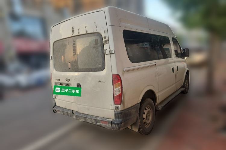 Used SAIC MAXUS Xintu V80 2019 2.5T Classic 6-Speed Manual Van Short Wheelbase Mid-Roof Design 2/3 Seats Rear Right 45 Deg